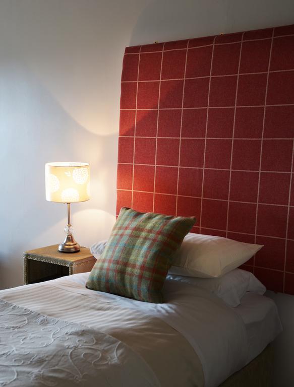 Buccleuch Arms Hotel St Boswells Стая снимка