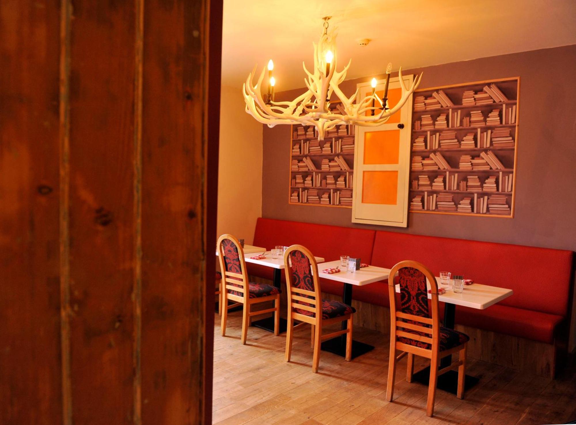 Buccleuch Arms Hotel St Boswells Екстериор снимка