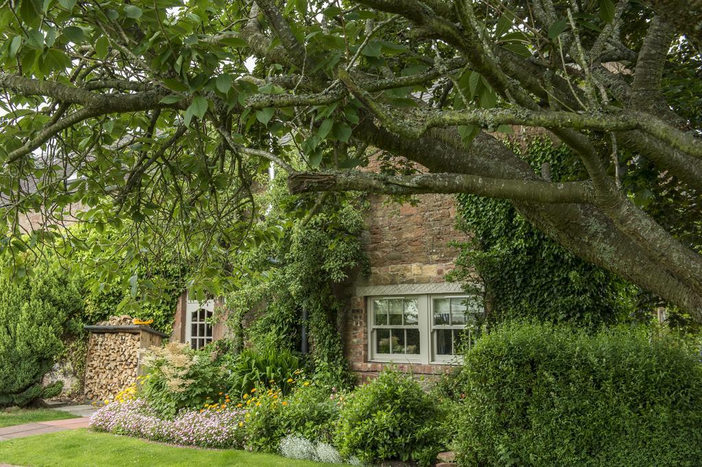 Buccleuch Arms Hotel St Boswells Екстериор снимка