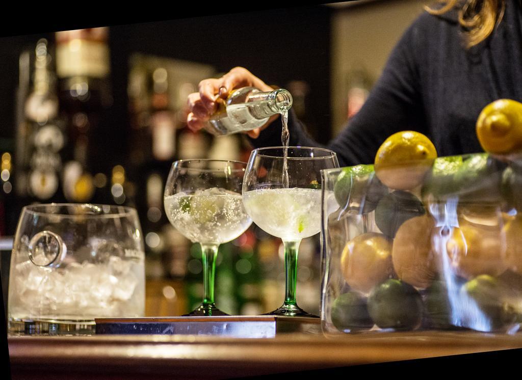 Buccleuch Arms Hotel St Boswells Екстериор снимка