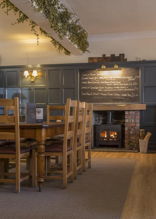 Buccleuch Arms Hotel St Boswells Екстериор снимка