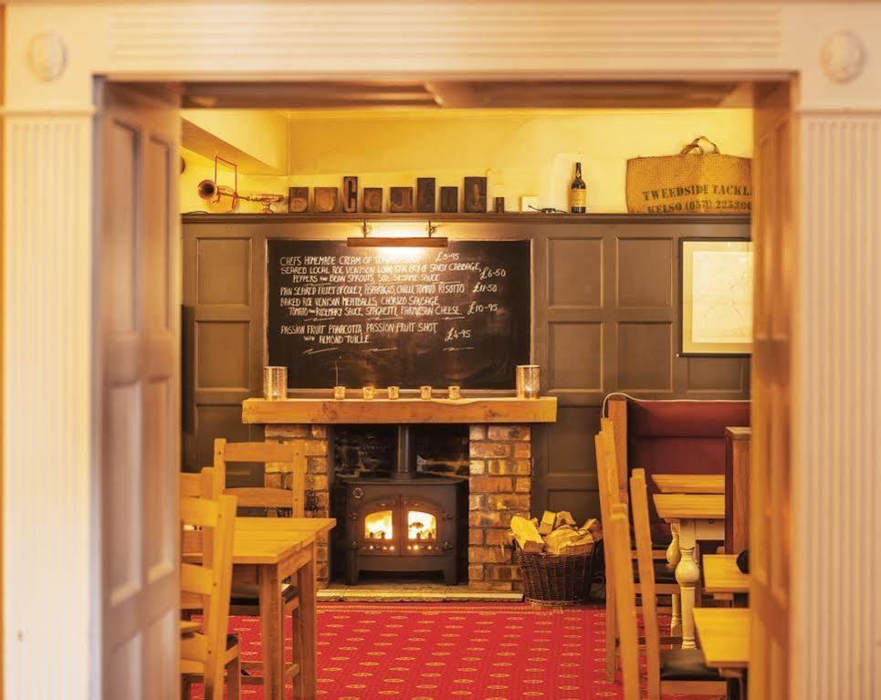 Buccleuch Arms Hotel St Boswells Екстериор снимка